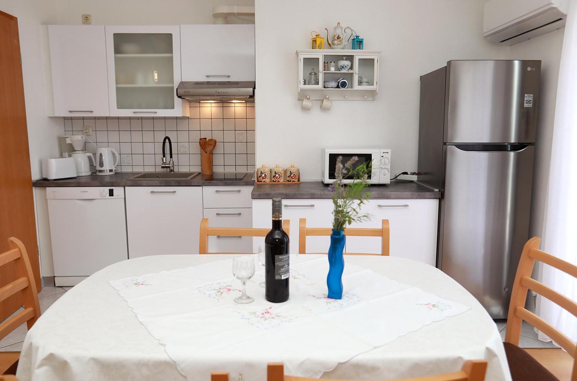 Apartments Mandaric Трогир Экстерьер фото