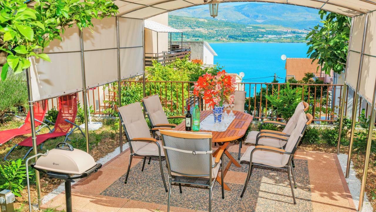 Apartments Mandaric Трогир Экстерьер фото